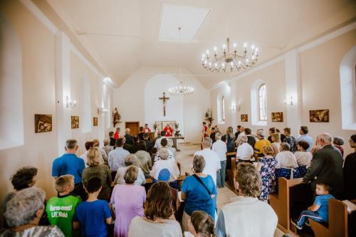 Búcsúi szentmise a felújított klárafalvi templomban